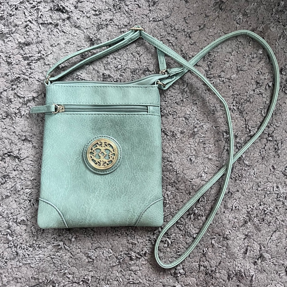 Light green crossbody bag